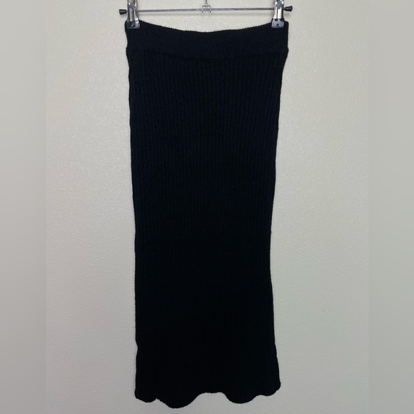 In Loom Black Ribbed Knit Cardigan And Midi Skirt Set V-Neck Long Sleeve Stretch - Picture 11 of 16